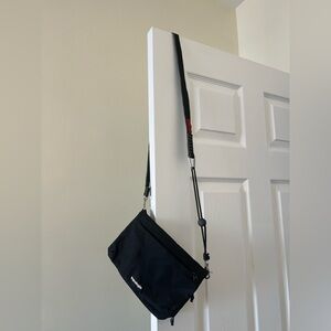 Topologie Flat Sacoche + strap (black)